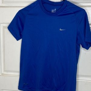Woman’s Nike Dri Fit size SMALL